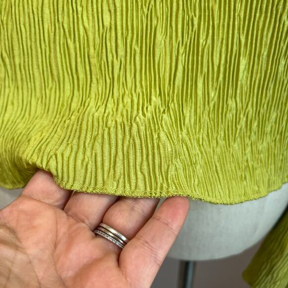 Y2K Inspired Lime Green Textured Button Top Long Sleeve Size XL - Picture 9 of 9